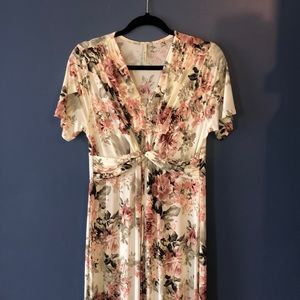 Modest spring maxi dress from Bellamie XL/L